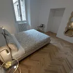 R&r Urban Chic Apartman