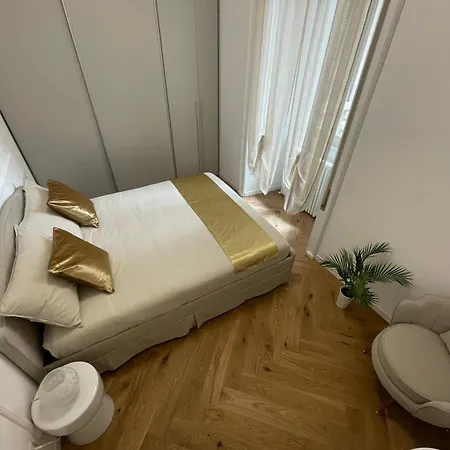 Апартаменти R&r Urban Chic *